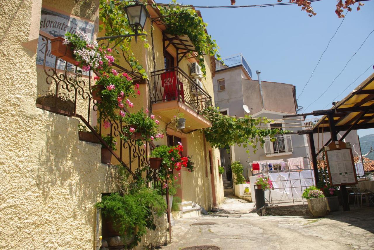 Le Due Lanterne Ξενοδοχείο Aieta Εξωτερικό φωτογραφία